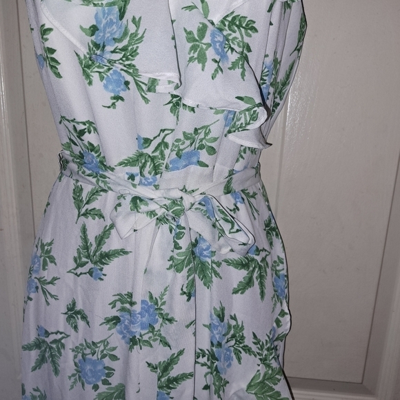 Disney princess small dress - Picture 3 of 8